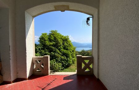 Wonderfull vintage apartment with Maggiore Lake view