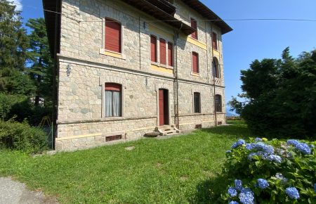 Wonderfull vintage apartment with Maggiore Lake view Wonderfull vintage apartment with Maggiore Lake view