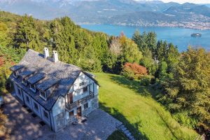 Ancient charming villa hills of Stresa Ancient charming villa hills of Stresa