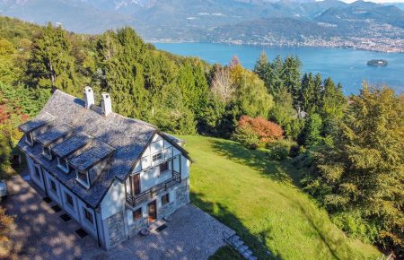 Ancient charming villa hills of Stresa Ancient charming villa hills of Stresa