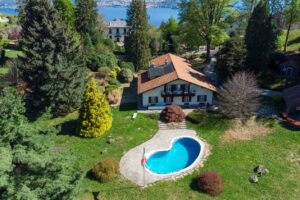 Elegante villa alture di Stresa