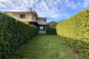 Villa con giardino centro Gignese