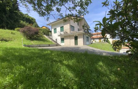 Bella villa con giardino e vista panoramica Gignese