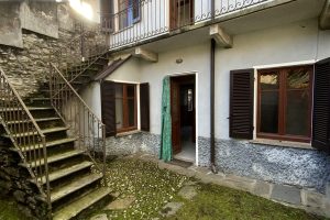 Casa d’epoca indipendente con corte Gignese